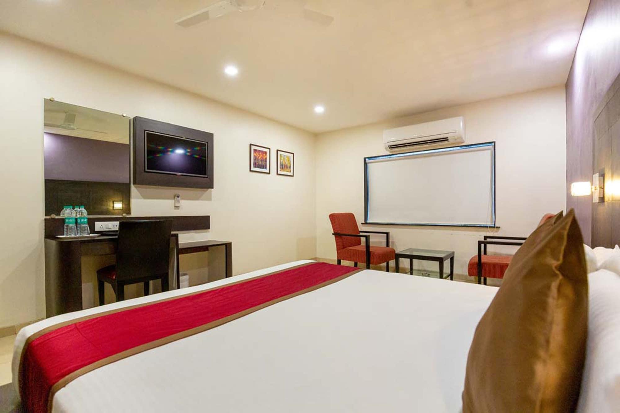 Hotel Sukh 2*